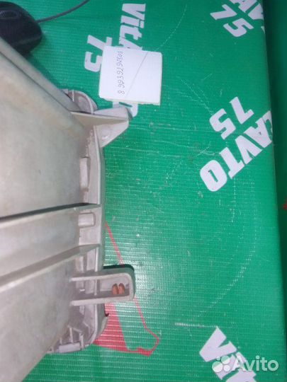 Фара правая Toyota Crown GS131 1GFE