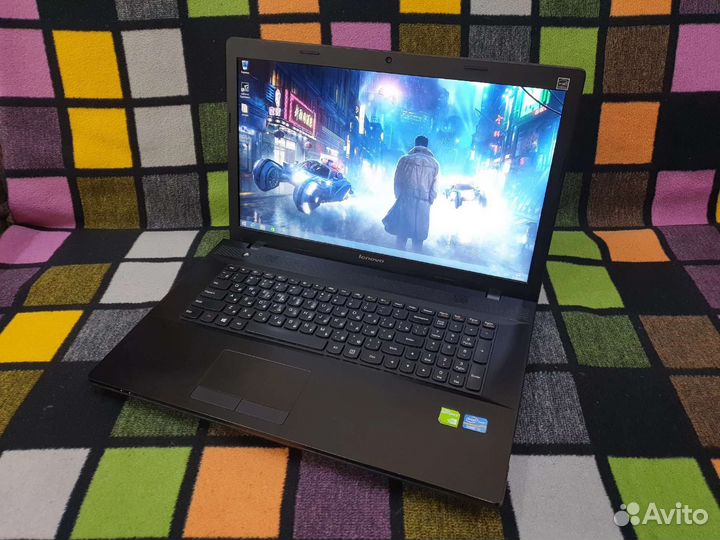 Ноутбук Lenovo G700 проц i5 озу 8Гб