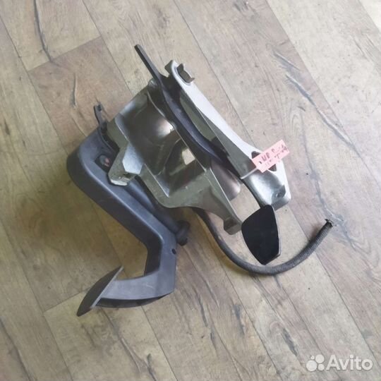 Педальный узел Mercedes Benz Sprinter (909)