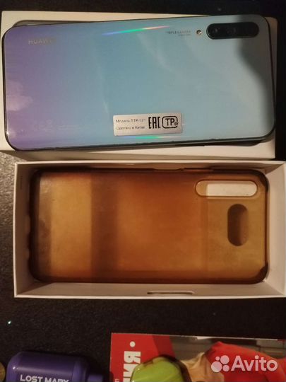 HUAWEI Y9s, 6/128 ГБ