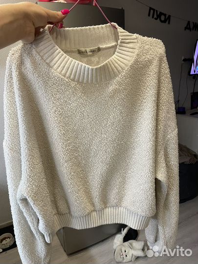 Свитер женский