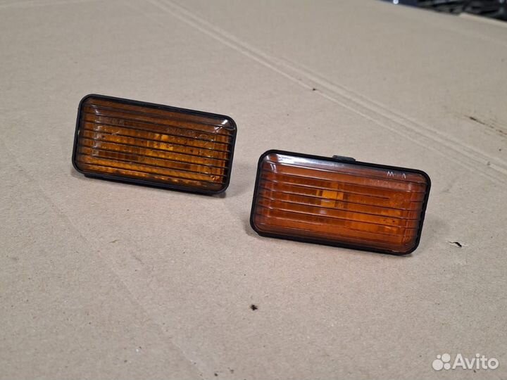 Указатель поворота Volkswagen Passat B3 88-92г