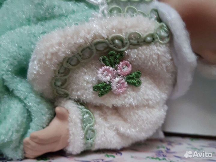 Набор фарфоровых кукол + кукла-подарок