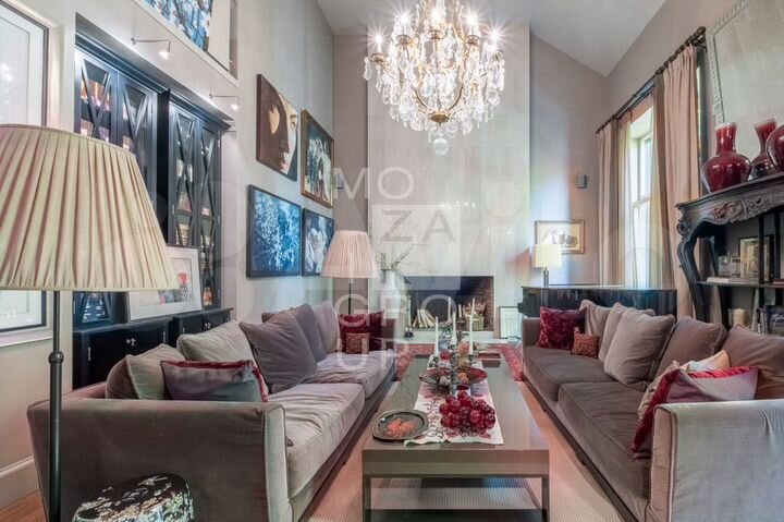 Дом 900 м² на участке 17 сот.