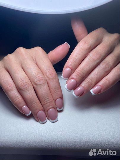 Маникюр педикюр