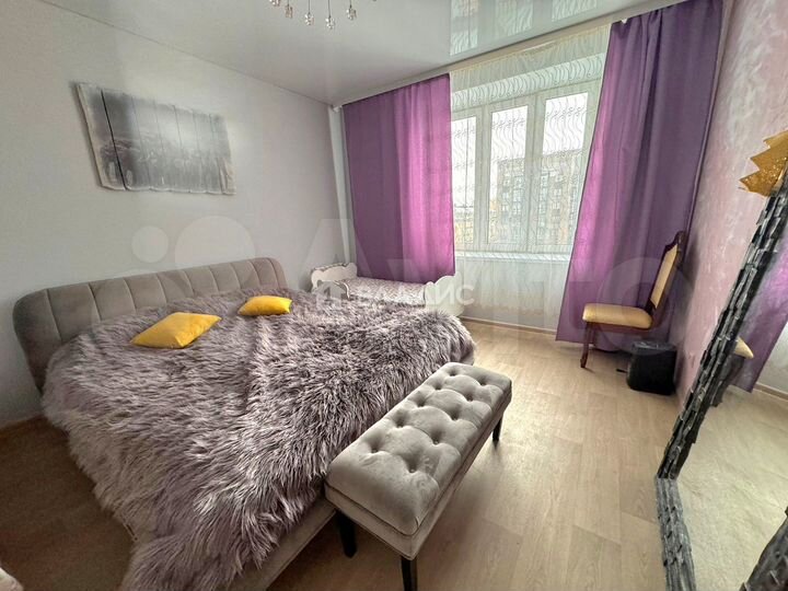 3-к. квартира, 82 м², 6/9 эт.