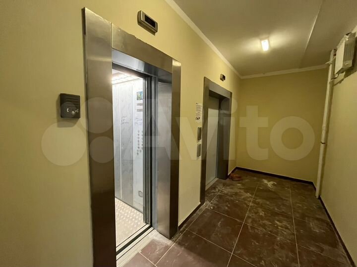 2-к. квартира, 55,6 м², 1/12 эт.