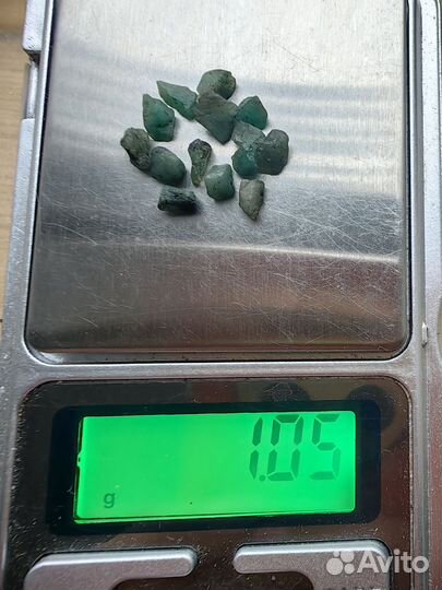 Изумруды небольшие