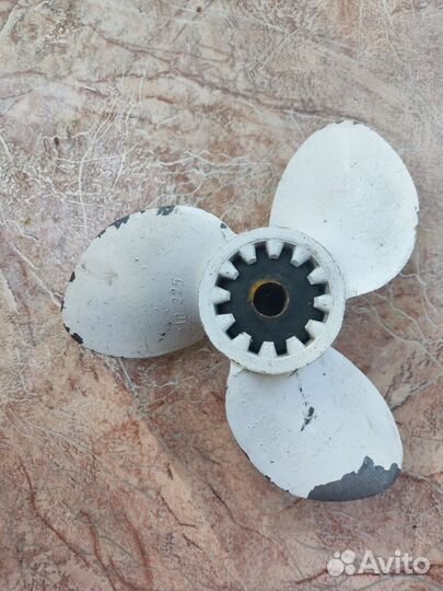 Скоростной винт от лодочного мотора Ветерок-8