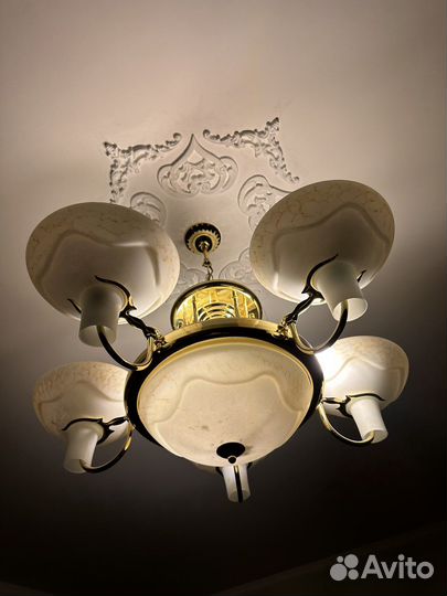 Люстра подвесная потолочная