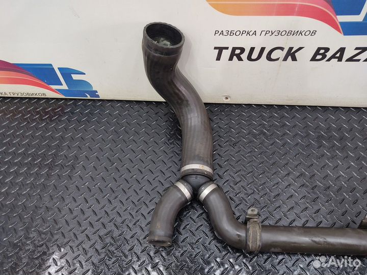 1945420 Патрубок радиатора Daf XF106