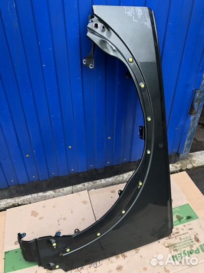 Крыло Renault Land Rover