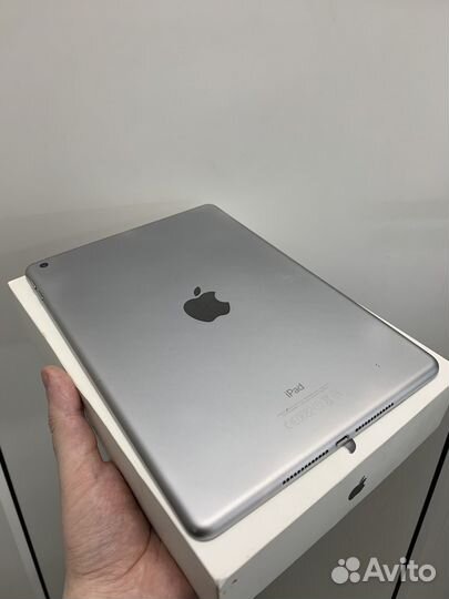 iPad 5-ого поколения А1822