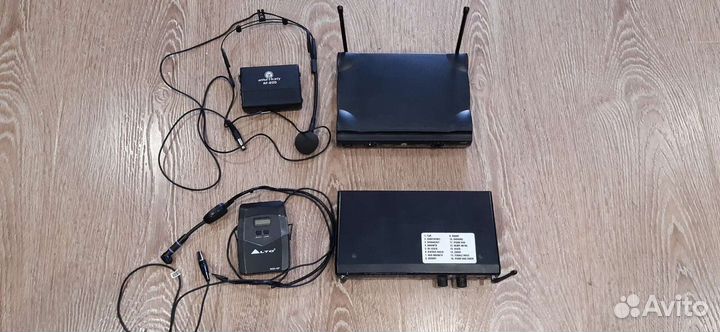 Микрофоны G-mark, Гарнитура AKG-C520L