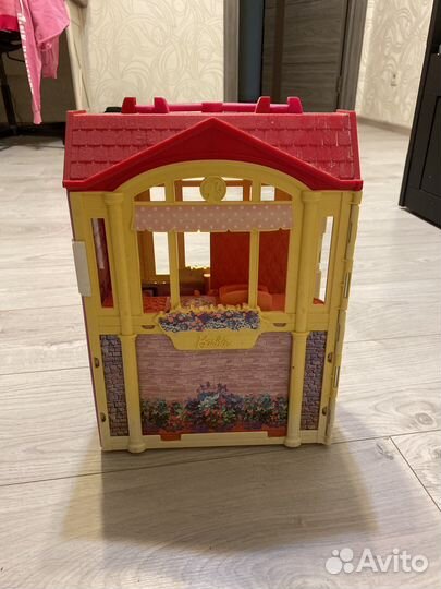 Кукольный домик барби