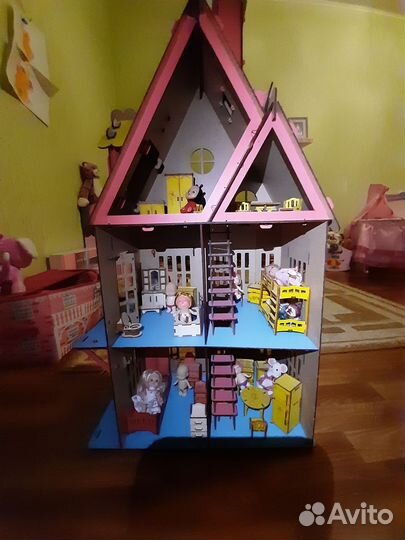 Домик кукольный