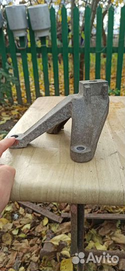 Кронштейн кпп ford focus 3