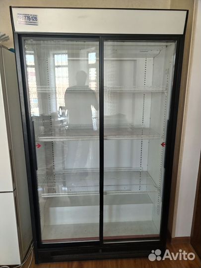 Холодильный шкаф