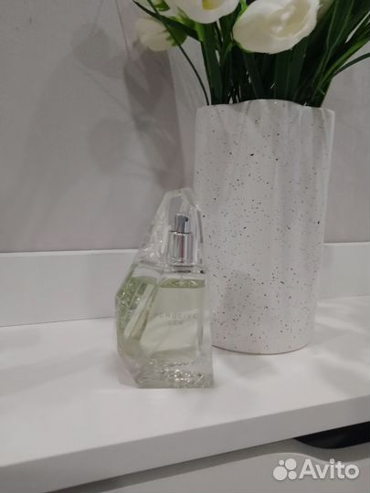 Продам парфюм