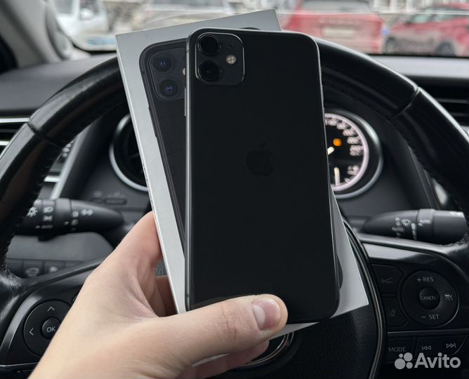 iPhone 11, 64 ГБ