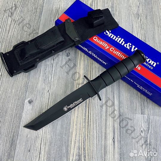 Тактический нож Smith & Wesson