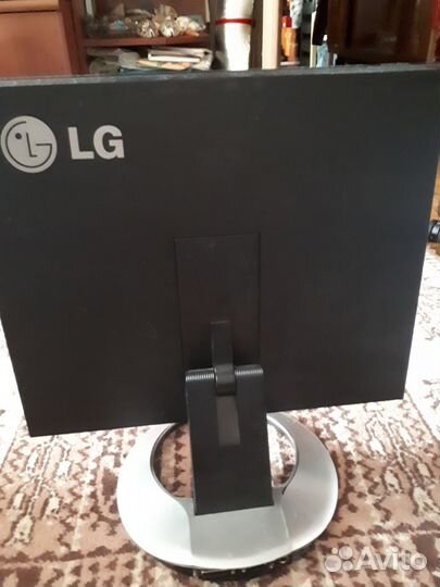 Монитор для компьютера LG