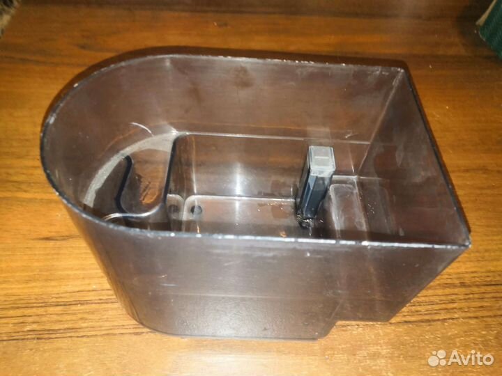 Контейнер для воды от Royal Cappuccino