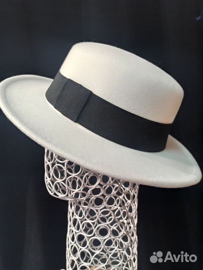 Шляпа канотье белая