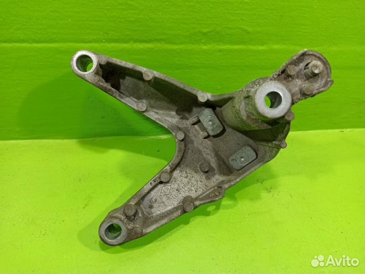 Кронштейн опоры кпп левый Renault Logan 2 K7MA812