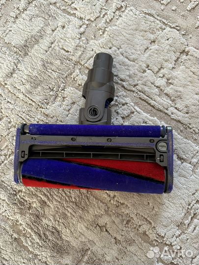 Dyson fluffy щетка V6