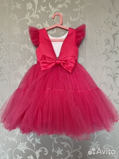Платье для девочки нарядное 110