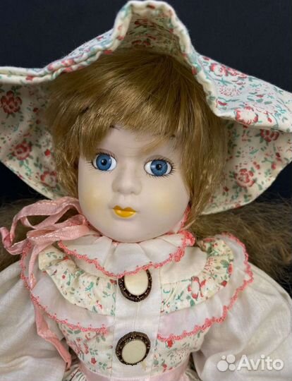 Кукла фарфоровая винтаж