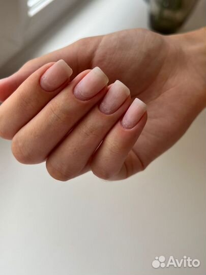 Нужна модель на маникюр