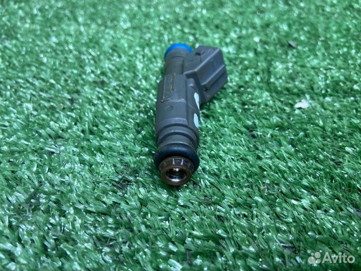 Форсунка топливная 2.0 Ford Focus 1