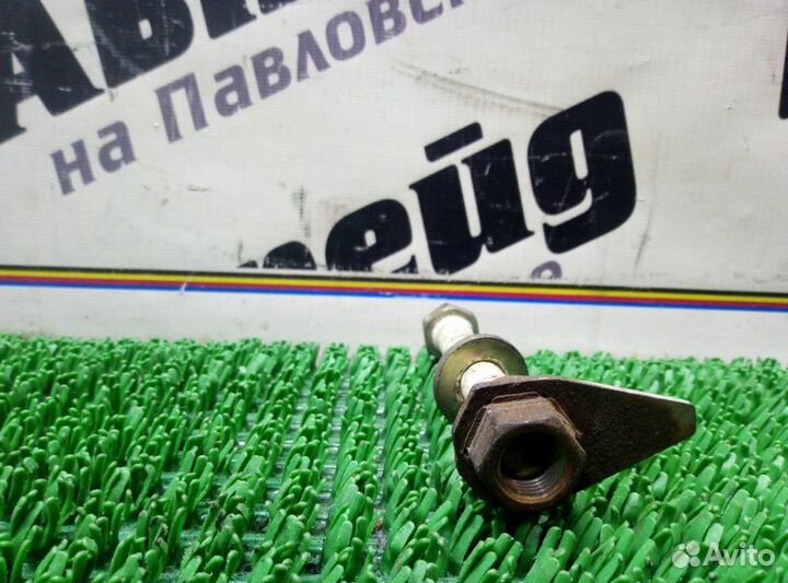 Болт Toyota Corolla Spacio AE111 4A-FE 2000.07