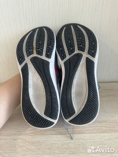 Кроссовки Nike 37 размер