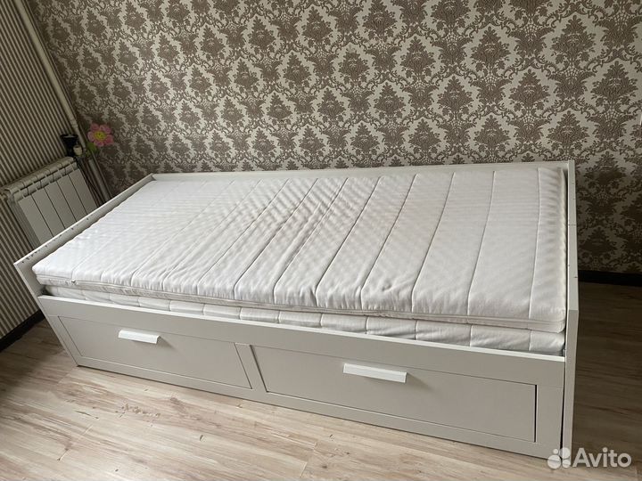 Кровать IKEA Бримэнс