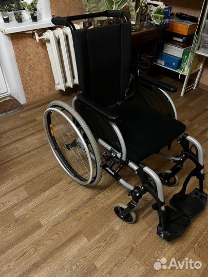 Инвалидная коляска