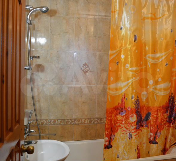 Комната 15 м² в > 9-к., 2/3 эт.