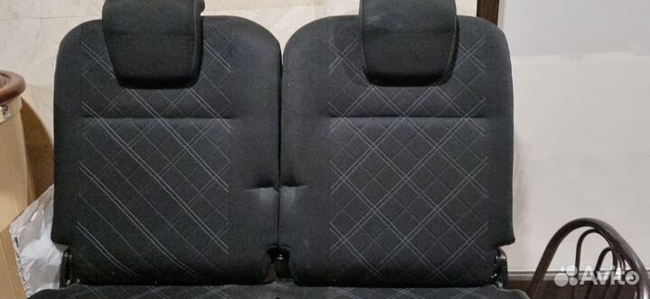 Продам третий ряд сидений на Ларгус пол комплект