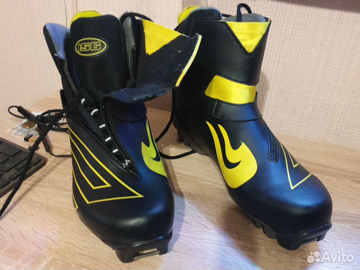 Лыжные ботинки ISG sport combi pilot