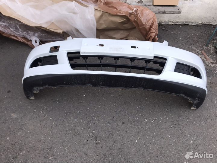 Бампер передний Nissan Almera