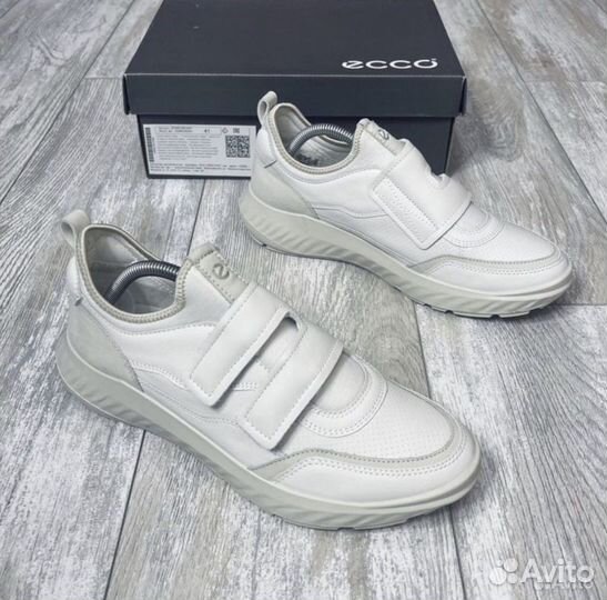 41 р Новые кроссовки Ecco ATH-1FTR W