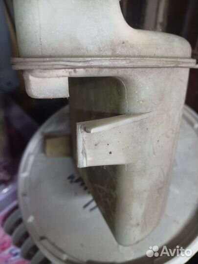 Бак омывателя