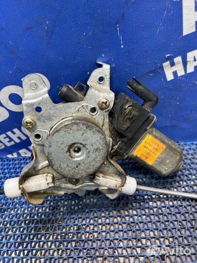 Задний левый стеклоподъёмник Nissan X-Trail T30