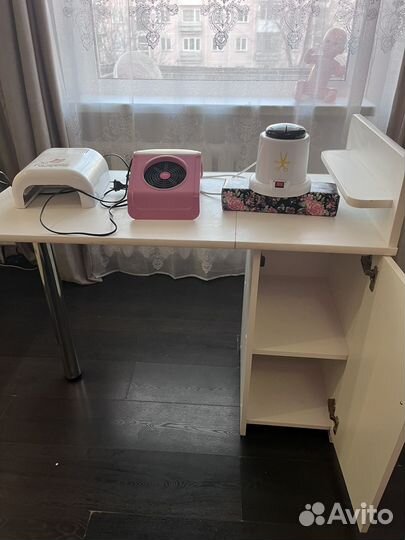 Маникюрный стол бу