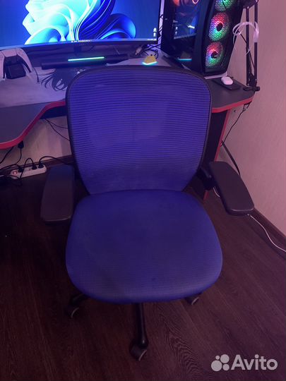 Компьютерное кресло