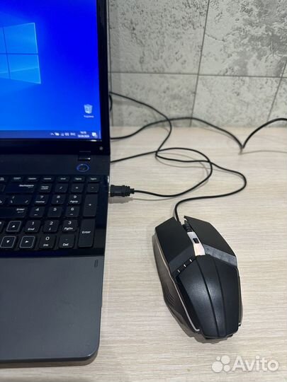 Ноутбук intel i3