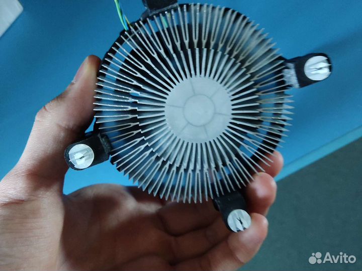 Боксовый кулер intel