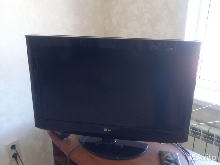 Телевизор LG 32LD320